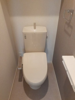 【トイレ】 | アルカディアⅡ | ゆったりとした空間のトイレです