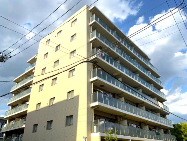 アンビシャス小岩の外観|洗練されたスタイリッシュな外観
