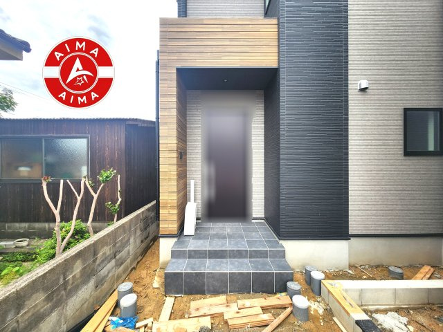 春日市一の谷1丁目第1-3棟（1号棟）の玄関|おでかけの時も帰った時も、「我が家」を最初に感じでもらえる素敵な空間に。