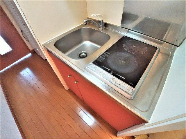 レオパレスブルーメン東川口のキッチン