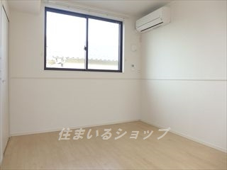 リバー　サイド　ストーリーＡの寝室|寝室にもエアコンあり