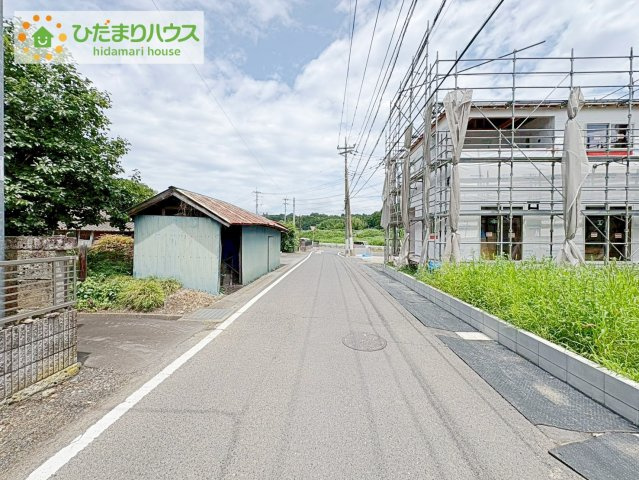 常陸太田市増井町第1　新築戸建　3号棟の前面道路含む現地写真