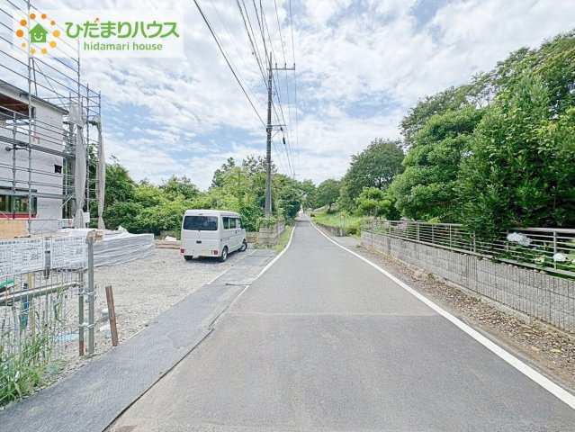 常陸太田市増井町第1　新築戸建　3号棟の前面道路含む現地写真