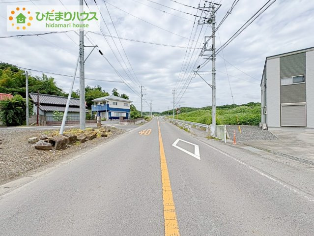 常陸太田市増井町第1　新築戸建　4号棟の前面道路含む現地写真