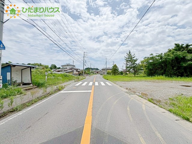 常陸太田市増井町第1　新築戸建　4号棟の前面道路含む現地写真