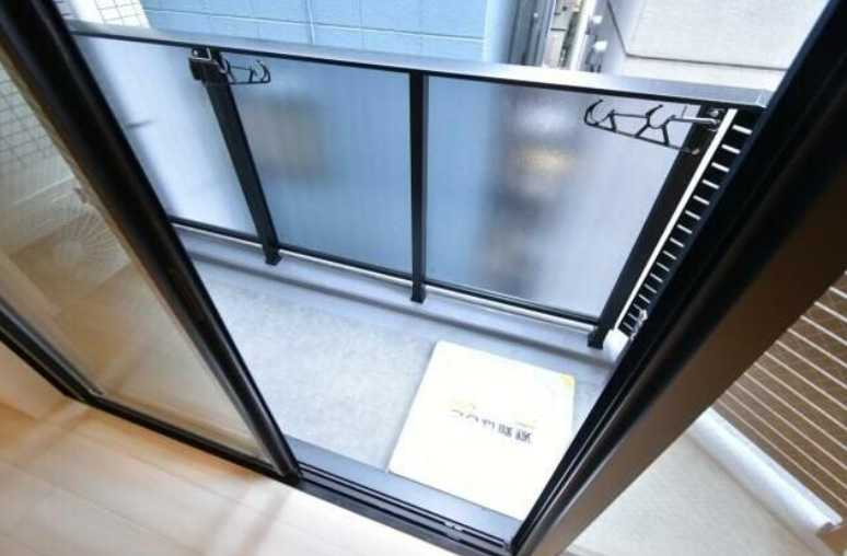 アーバンプレミア池尻大橋　礼金0　ペット相談可　駅近のバルコニー