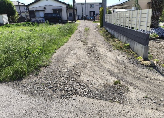 【前面道路含む現地写真】 | 太田市台之郷町631-2　売地 | 北前面道路