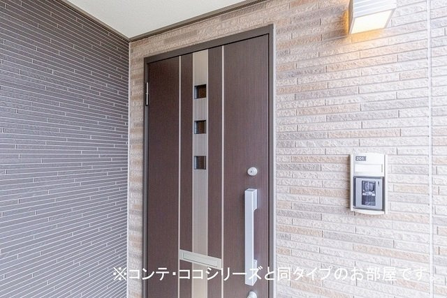 ヴェルディアーレ　Ⅱの玄関