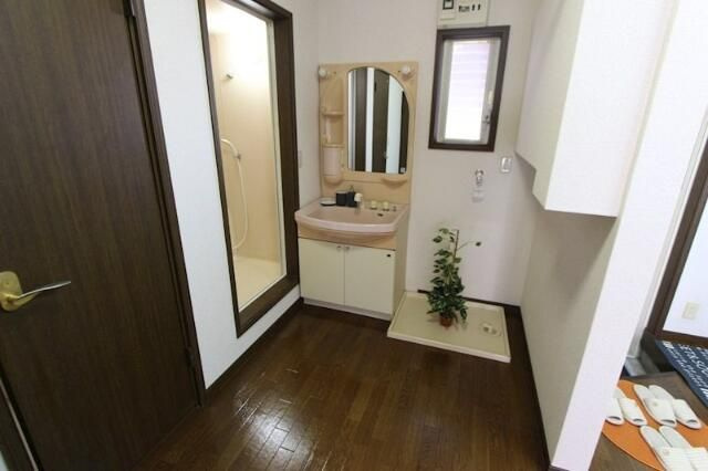 横浜市瀬谷区阿久和南２丁目のアパートの洗面所