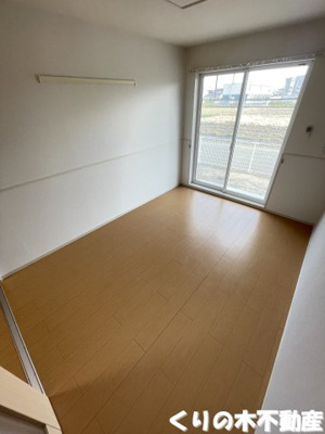 【居間・リビング】 | ポルト・クレアⅠ | ゆったり過ごせる居間です