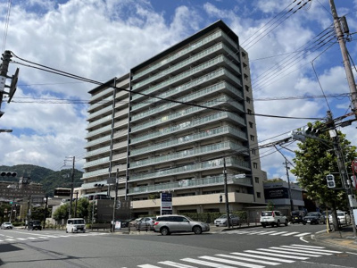  | シャリエ大津県庁前通り