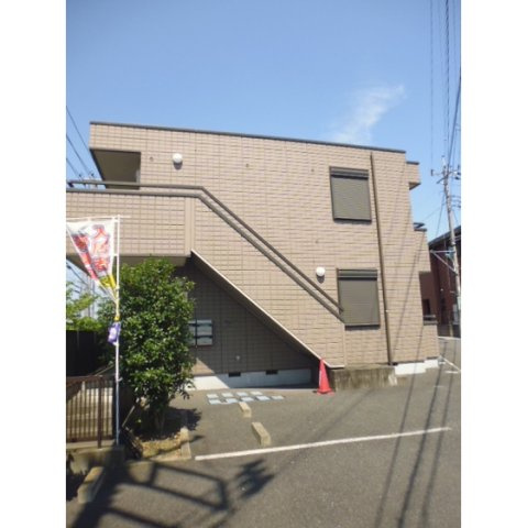 落ち着いた雰囲気の外観です