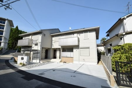 ラーク　ヒルズの外観