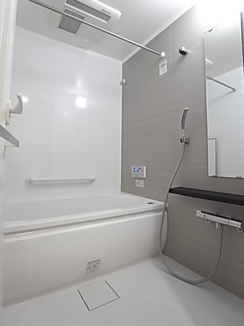 サニープレイス西芦屋　2号館の浴室
