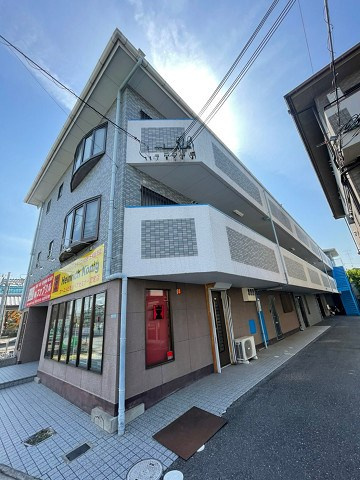 ロードハイツ甲東園の外観