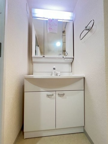 リジェール宝塚の洗面所