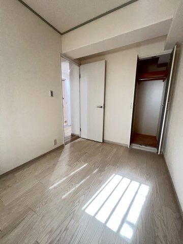 リジェール宝塚の寝室