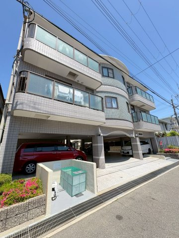 エムテ甲子園の外観