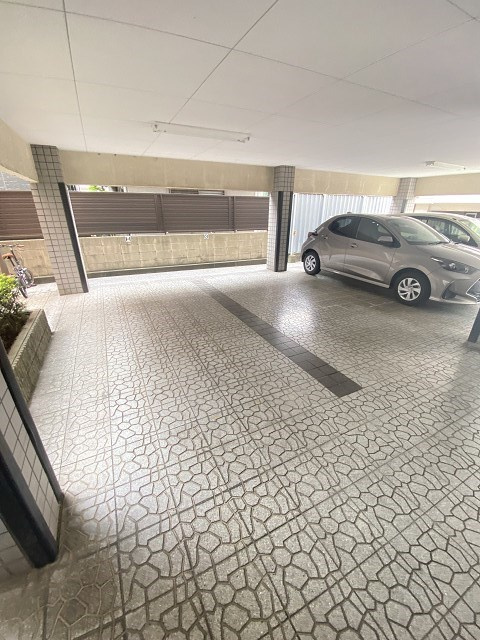 エムテ甲子園の駐車場