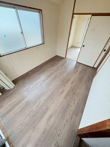宝塚ハーモニーハイツの洋室