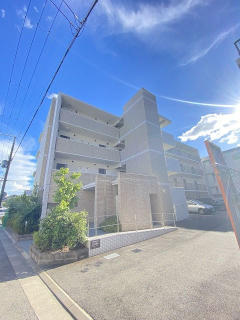 アルバ立花の外観