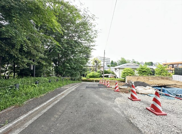 【前面道路含む現地写真】 | 志木市本町4丁目　建築条件なし売地　全3区画　(志木本店) | 前面道路の様子