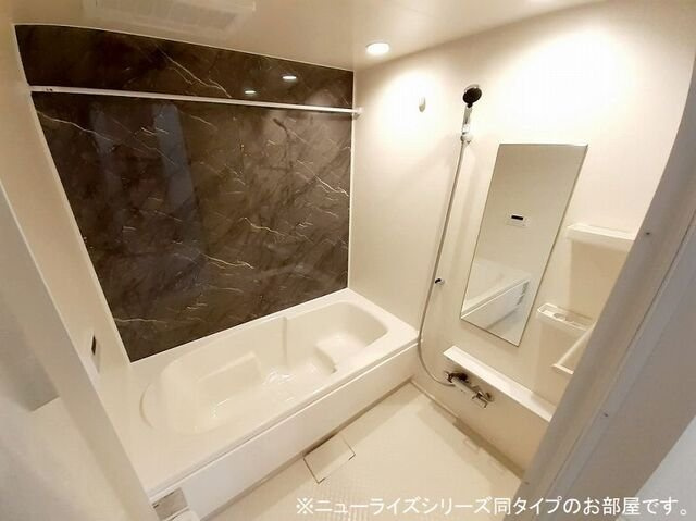【浴室】 | ルミエール・シエルⅠ | 日々の疲れを癒すお風呂付です