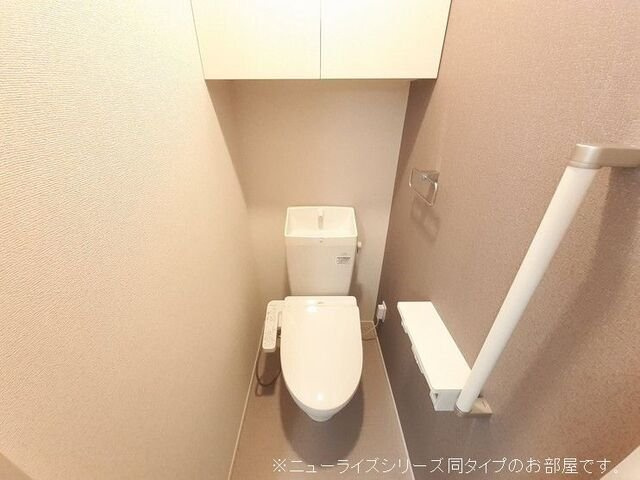【トイレ】 | ルミエール・シエルⅡ | シンプルで使いやすいトイレです