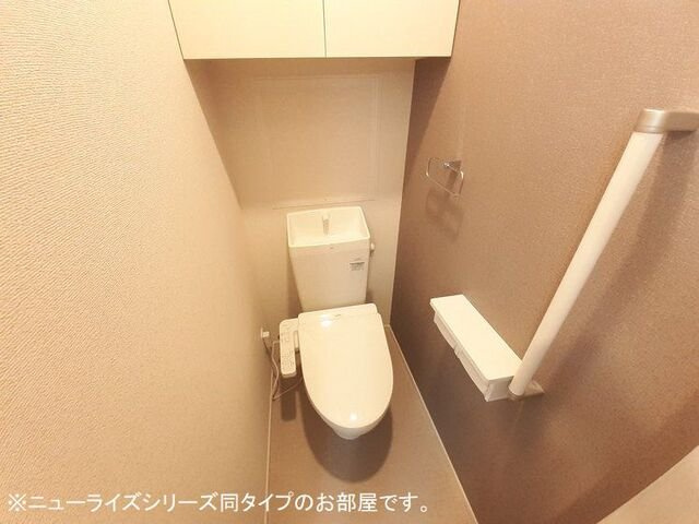 【トイレ】 | ルミエール・シエルⅡ | シンプルで使いやすいトイレです