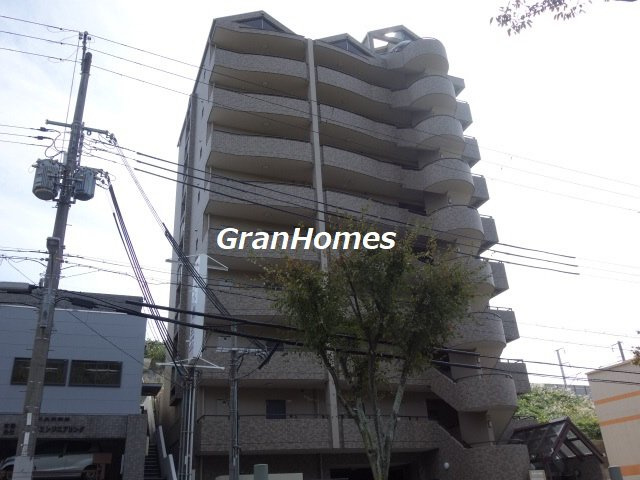 アルカサール西神戸の外観