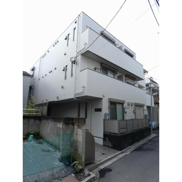 プラカーサの外観