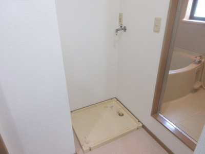 【設備】 | シャンピア平城 | 室内洗濯機置場