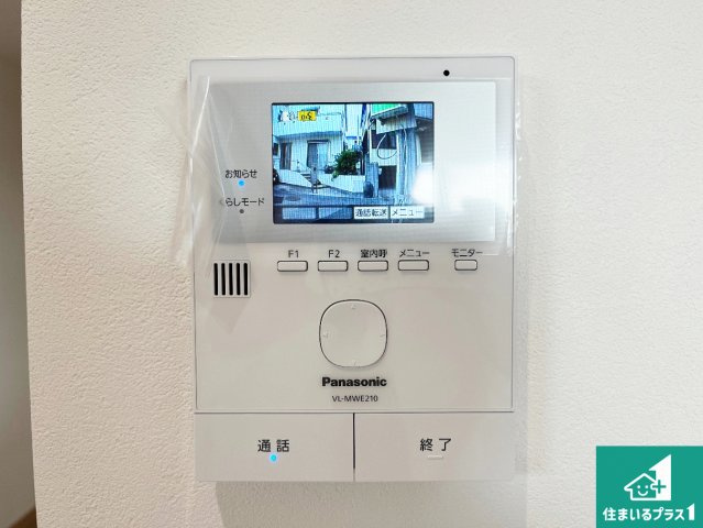 神戸市垂水区西舞子　新築一戸建ての防犯設備|カラーモニターインターホン！声だけでなく来訪者の姿や顔がモニターで確認できるので、小さなお子様がいらっしゃるご家庭でも安心できます！