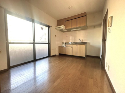 【居間・リビング】 | MASA BLDG/マサビルディング | ※参考写真※ダイニングキッチン5.9帖☆バルコニーに繋がる角部屋のお部屋です！広めのキッチンスペースで毎日楽しくお料理もできますね！