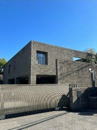 【外観】 | プレステージ浜田山 | 鉄筋コンクリート造のがっちりとした建物。
