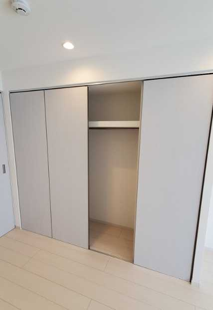 リブリ・三軒茶屋　敷金０　築浅　ネット無料の収納