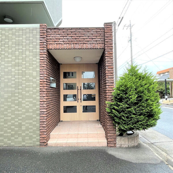 yggdrasill　名古屋市賃貸　仲介手数料無料のエントランス