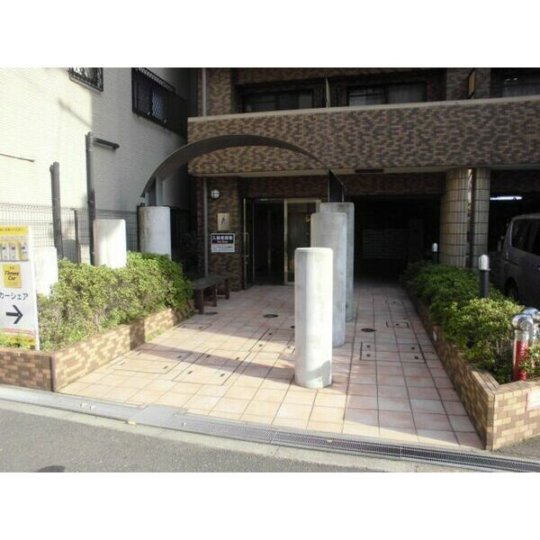 アスリート新大阪Ⅱのエントランス