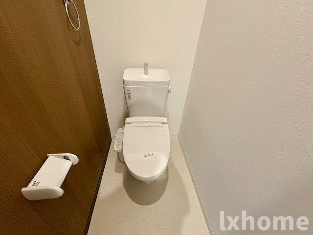 エール茨木本町のトイレ|清潔感のあるトイレです