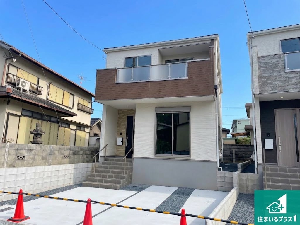 ★17(土)18(日)現地見学可能！★大津市向陽町　全2邸　の外観|安心の10年保証！外観を美しく保ち、雨水で汚れを落とします！気になることがありましたら、お気軽にお問い合わせください！