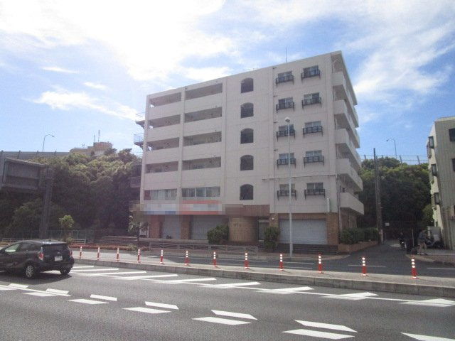 横浜市青葉区荏田西１丁目の店舗事務所