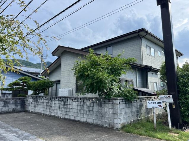 会津若松市 東山町大字石山字天寧 2階建 ８ＬＤＫの外観