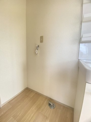 【設備】 | ラフィーネ清川 | 室内洗濯機置き場