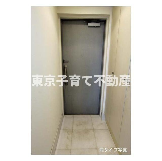 コンフォリア本駒込の玄関