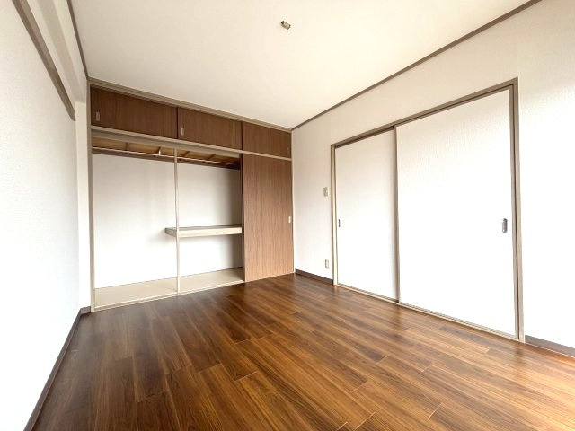ドムス野中の洋室