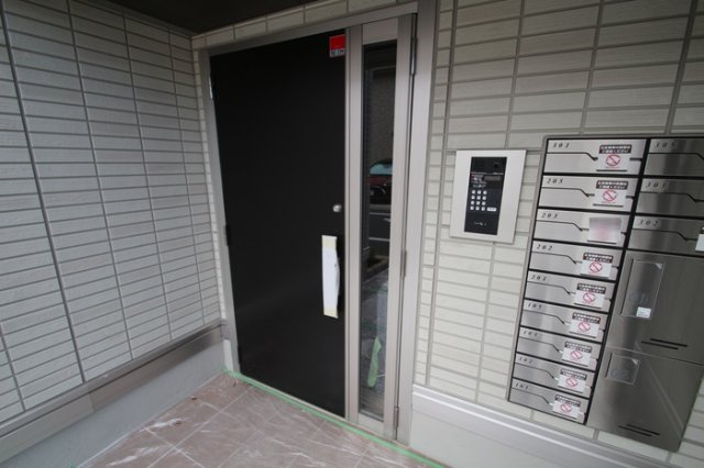 グラナーデ六町Ⅱのエントランス