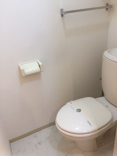 メルベーユ空港前のトイレ