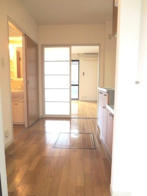 メルベーユ空港前のその他