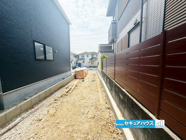 【同施工物件ご案内可能】知多市八幡東大平地　全2棟の駐車場|事前予約にて現地ご見学いただけます！お気軽にお問い合わせください♪
■株式会社　セキュアハウス　■
住宅ローンに強く、知識、経験豊富なスタッフ在籍
お客様に寄り添い、ご成約後もサポート致します