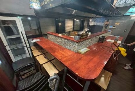 橋本店舗の内装